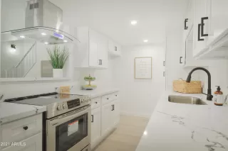 Photo #1: 6328818 Listing