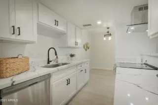 Photo #4: 6328818 Listing