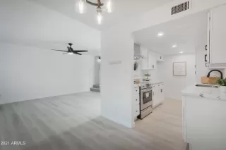 Photo #6: 6328818 Listing