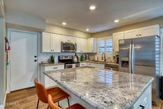 Photo #4: 6328861 Listing