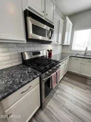 Photo #3: 6329185 Listing 