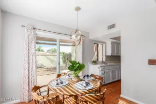 Photo #6: 6329276 Listing