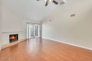 Photo #6: 6329328 Listing 