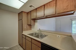 Photo #5: 6329713 Listing