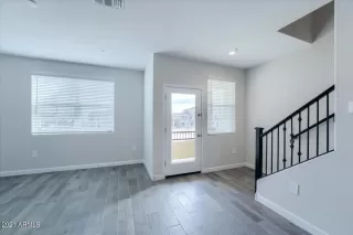 Photo #4: 6329943 Listing