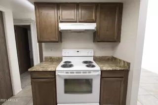 Photo #6: 6329949 Listing