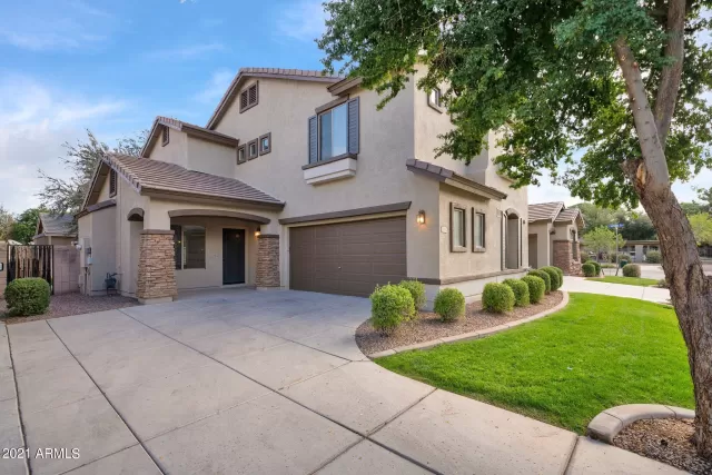 MLS: 6330055 Condo For Sale