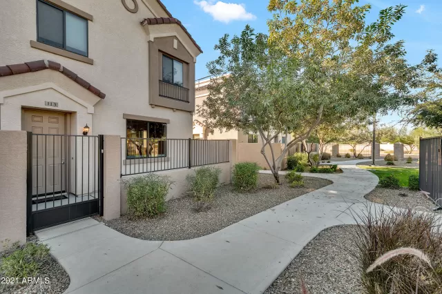 MLS: 6330142 Condo For Sale