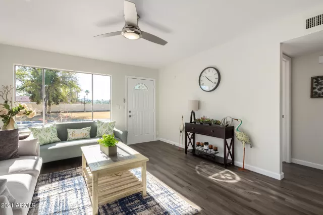 MLS: 6330266 Condo For Sale