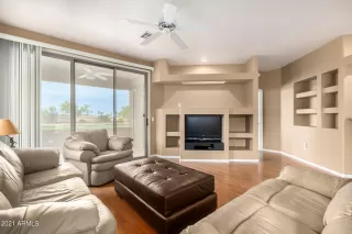 Photo #2: 6330342 Listing 