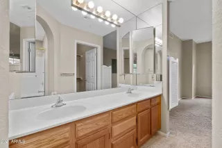 Photo #5: 6330427 Listing 