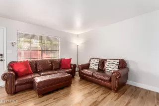 Photo #4: 6330527 Listing