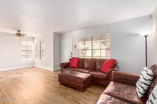 Photo #5: 6330527 Listing