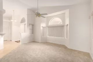 Photo #6: 6330586 Listing 