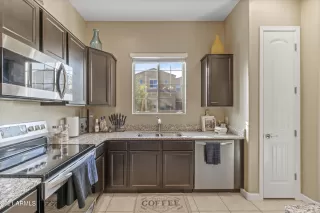 Photo #4: 6330593 Listing