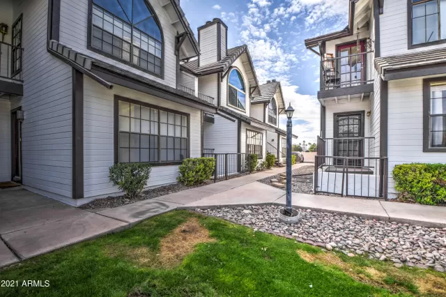 MLS: 6330629 Condo For Sale