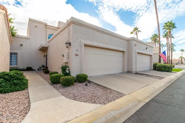 MLS: 6330932 Condo For Sale