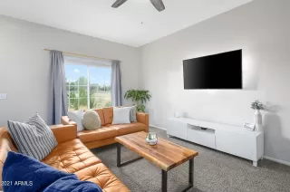 Photo #6: 6330936 Listing