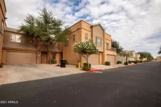 Photo #1: 6331008 Listing 