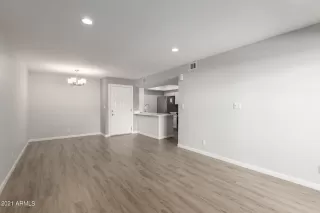 Photo #5: 6331037 Listing