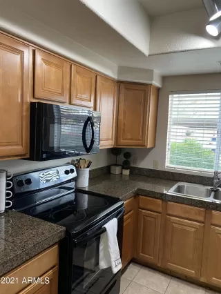 Photo #3: 6331087 Listing