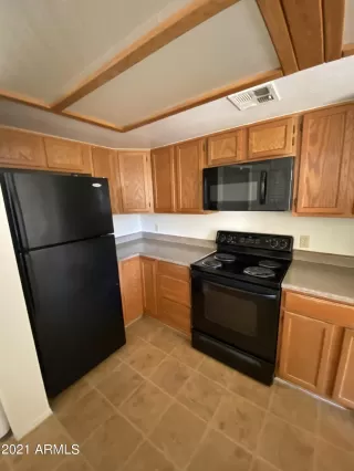 Photo #4: 6331441 Listing