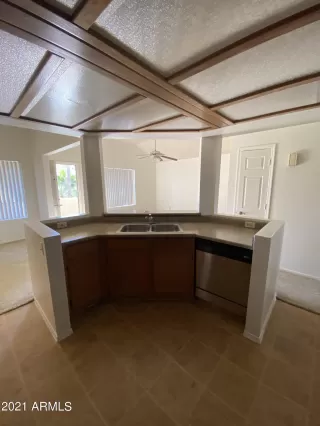 Photo #6: 6331441 Listing