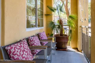 Photo #5: 6331583 Listing