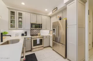Photo #2: 6331749 Listing 