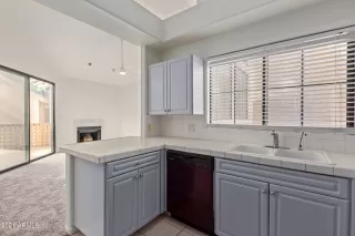 Photo #5: 6332077 Listing 