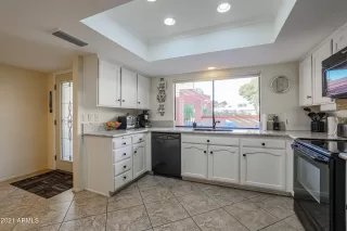 Photo #5: 6332178 Listing