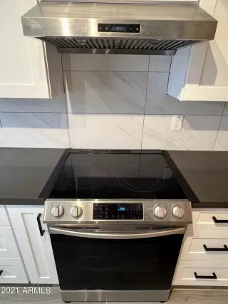 Photo #6: 6332275 Listing