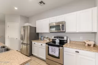 Photo #2: 6332432 Listing 