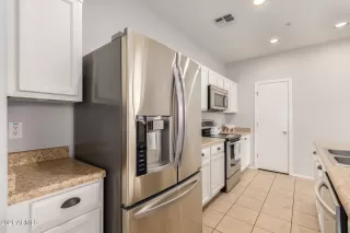 Photo #6: 6332432 Listing 