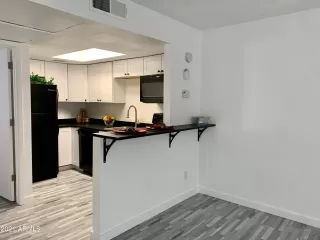 Photo #1: 6332498 Listing