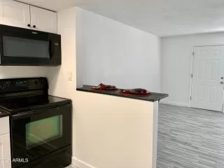 Photo #3: 6332498 Listing