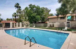 Photo #5: 6332590 Listing