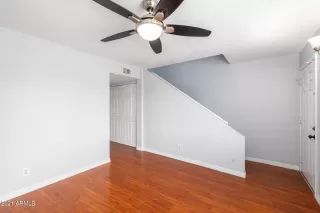 Photo #3: 6332642 Listing 