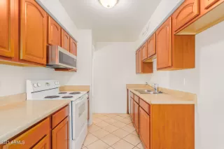 Photo #6: 6332815 Listing