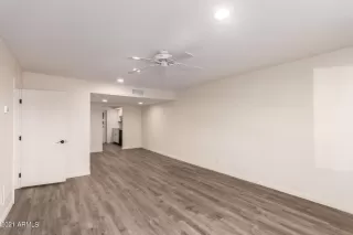 Photo #4: 6332898 Listing