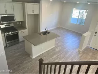 Photo #2: 6333354 Listing