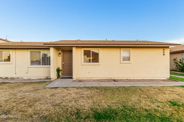 MLS: 6333533 Condo For Sale