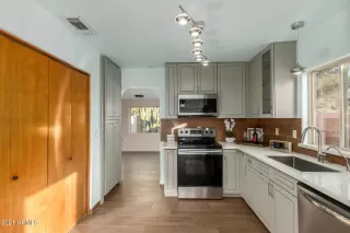 Photo #4: 6333673 Listing 