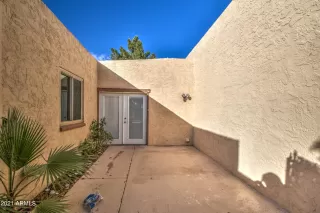 Photo #4: 6333933 Listing