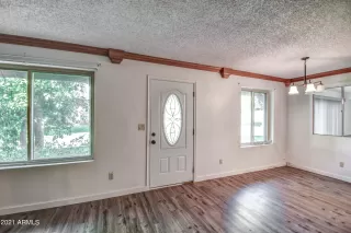 Photo #5: 6333933 Listing