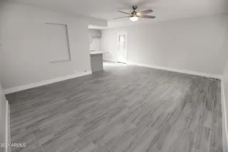 Photo #4: 6334271 Listing