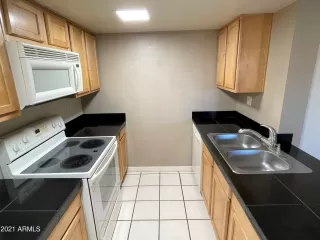 Photo #4: 6334299 Listing