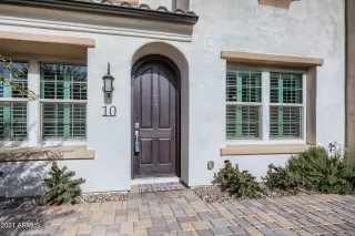 Photo #2: 6334517 Listing