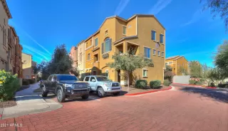 Photo #5: 6334718 Listing