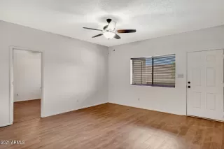 Photo #5: 6334878 Listing 